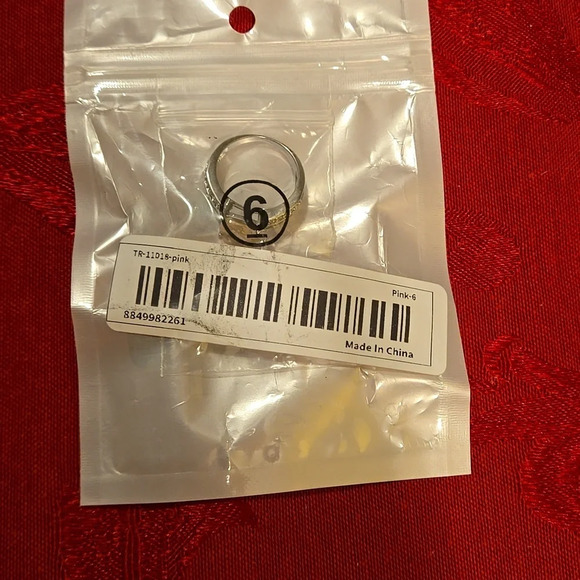 Exquisite Pink Square Cut Ring Gemstone Inlay Hypoallergenic Nickle Free - Picture 4 of 4